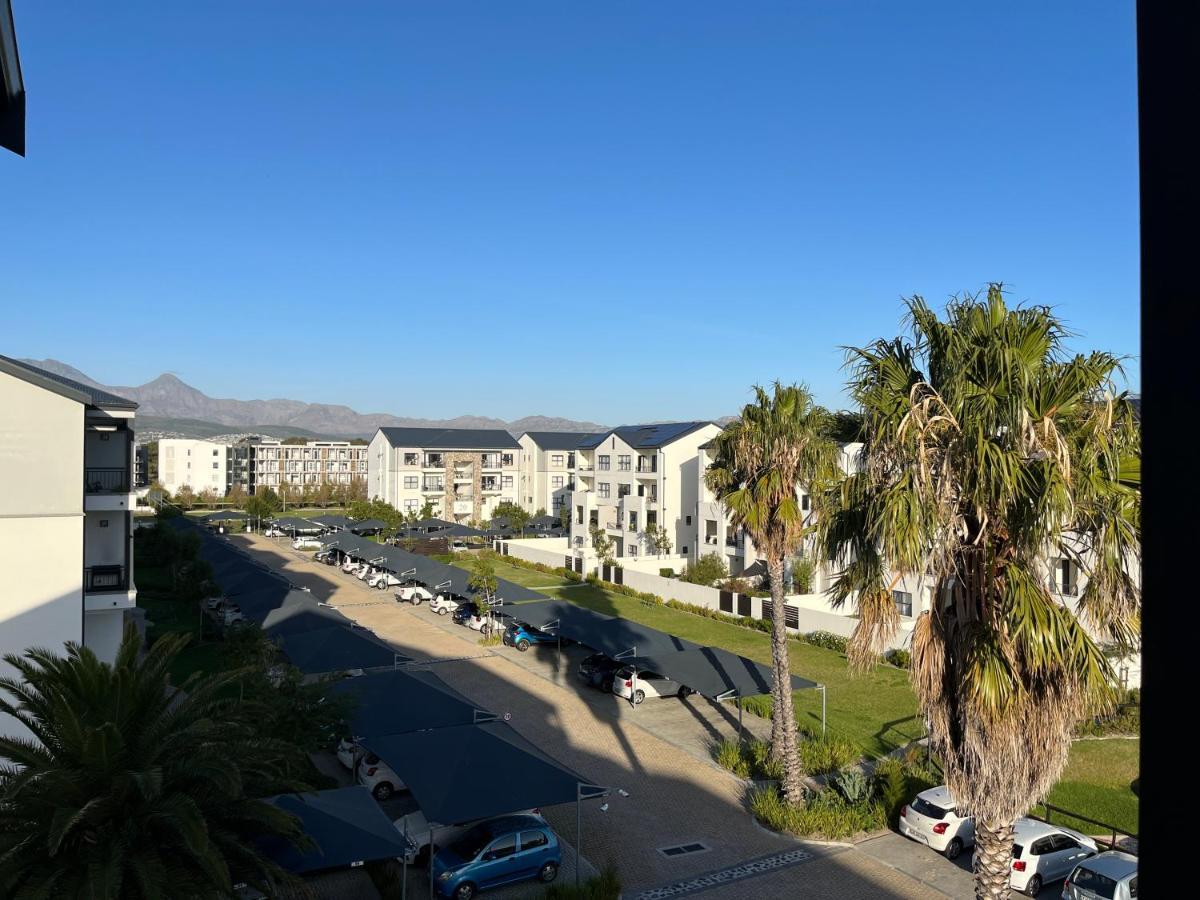 Luxury One Bedroom Apartment Somerset West Exterior photo