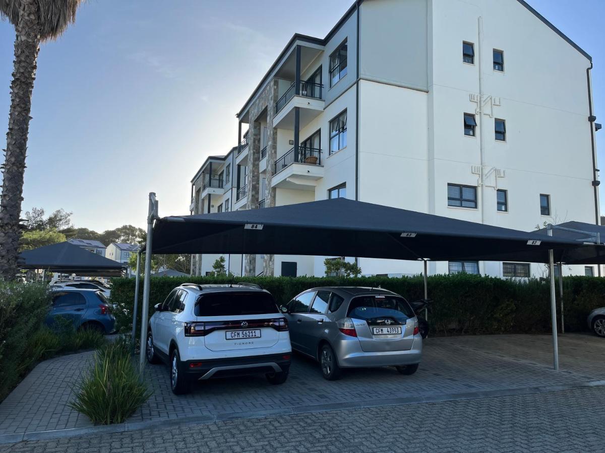 Luxury One Bedroom Apartment Somerset West Exterior photo